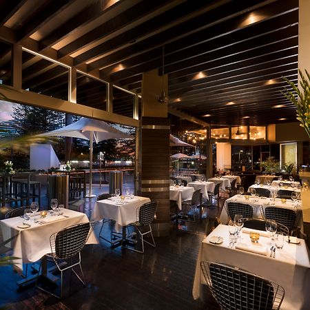 Sofitel Gold Coast Broadbeach Bagian luar foto The interior of the restaurant
