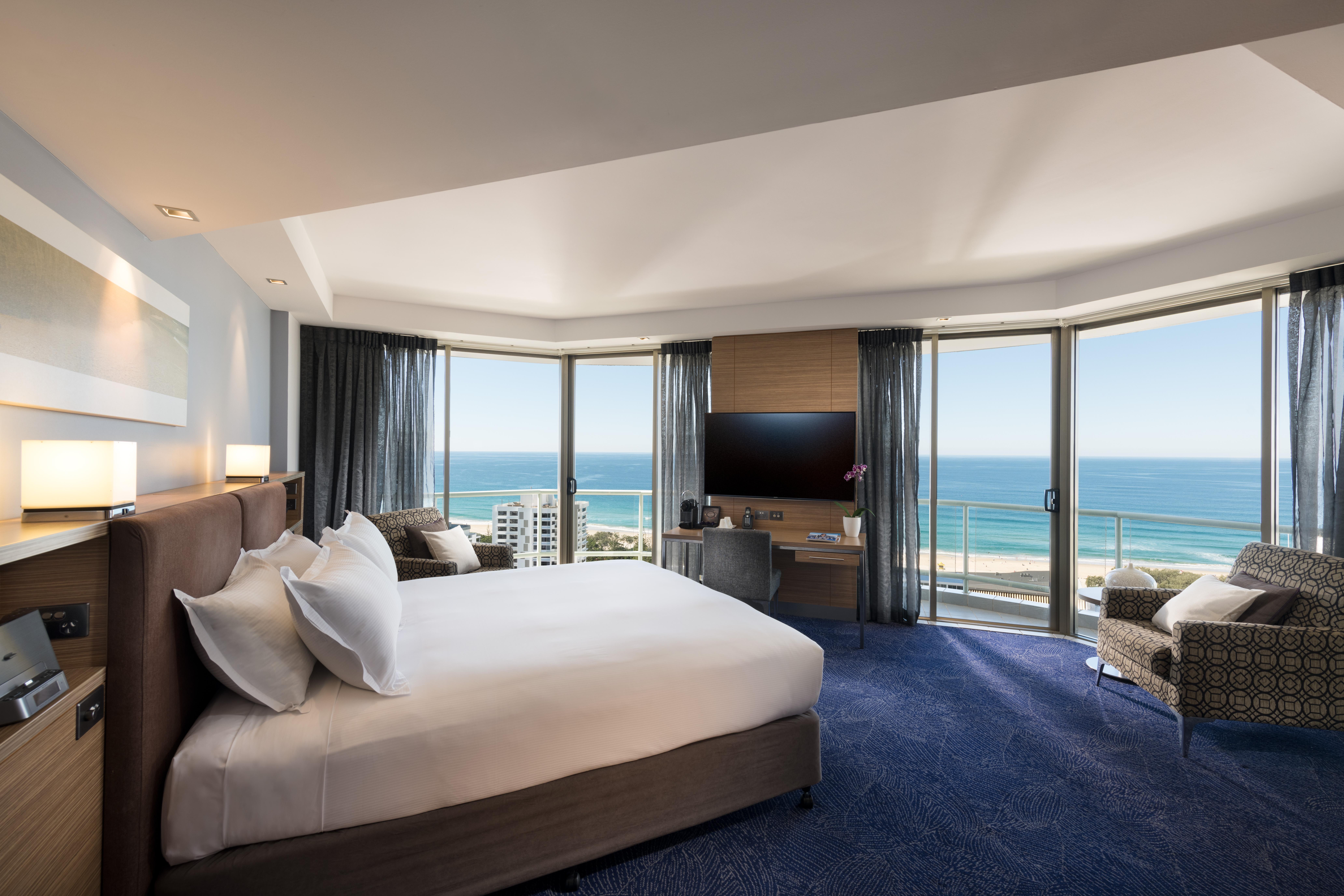 Sofitel Gold Coast Broadbeach Bagian luar foto A bedroom at the W Hotel, Gold Coast