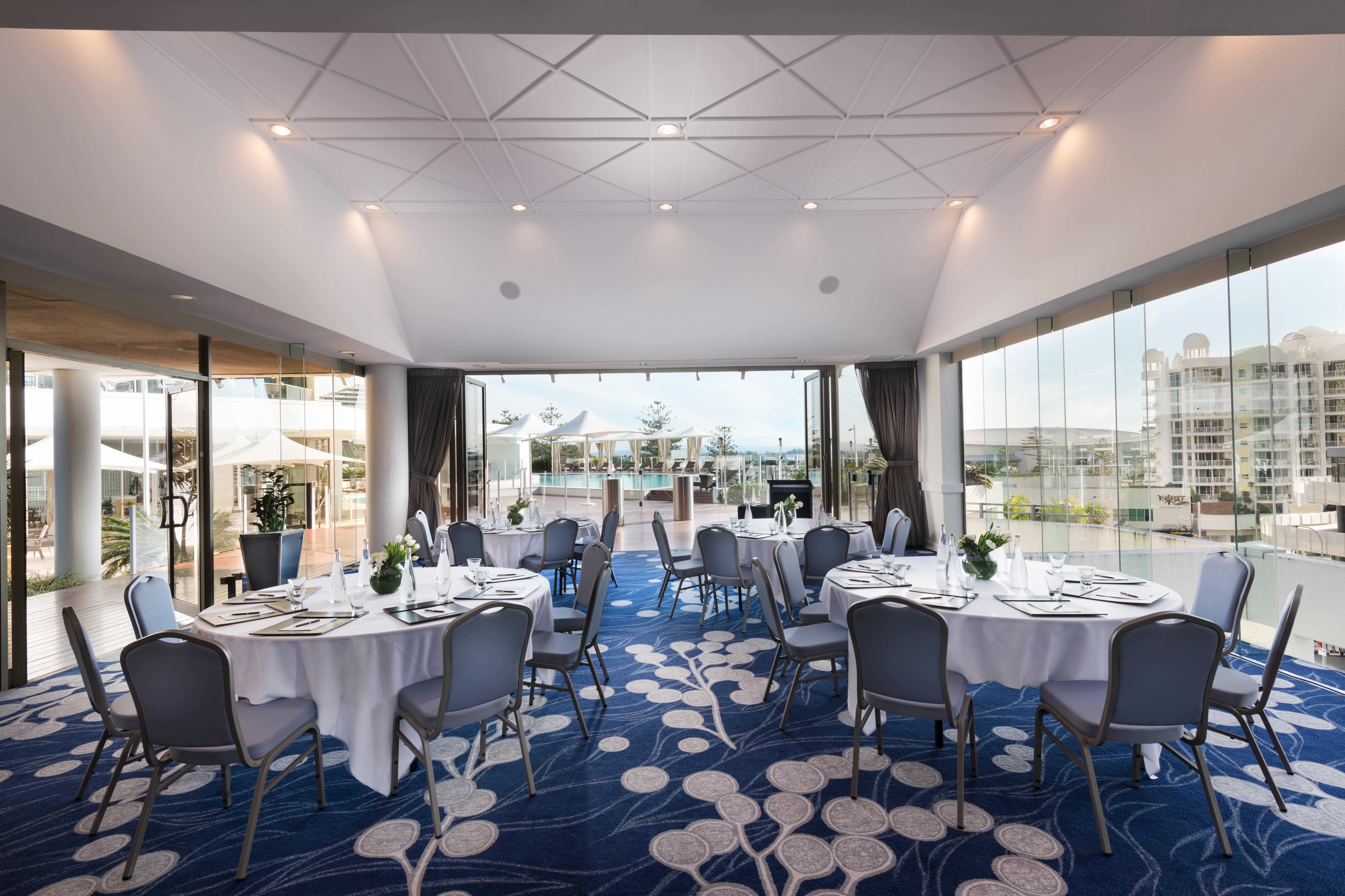 Sofitel Gold Coast Broadbeach Bagian luar foto The Sky Bar