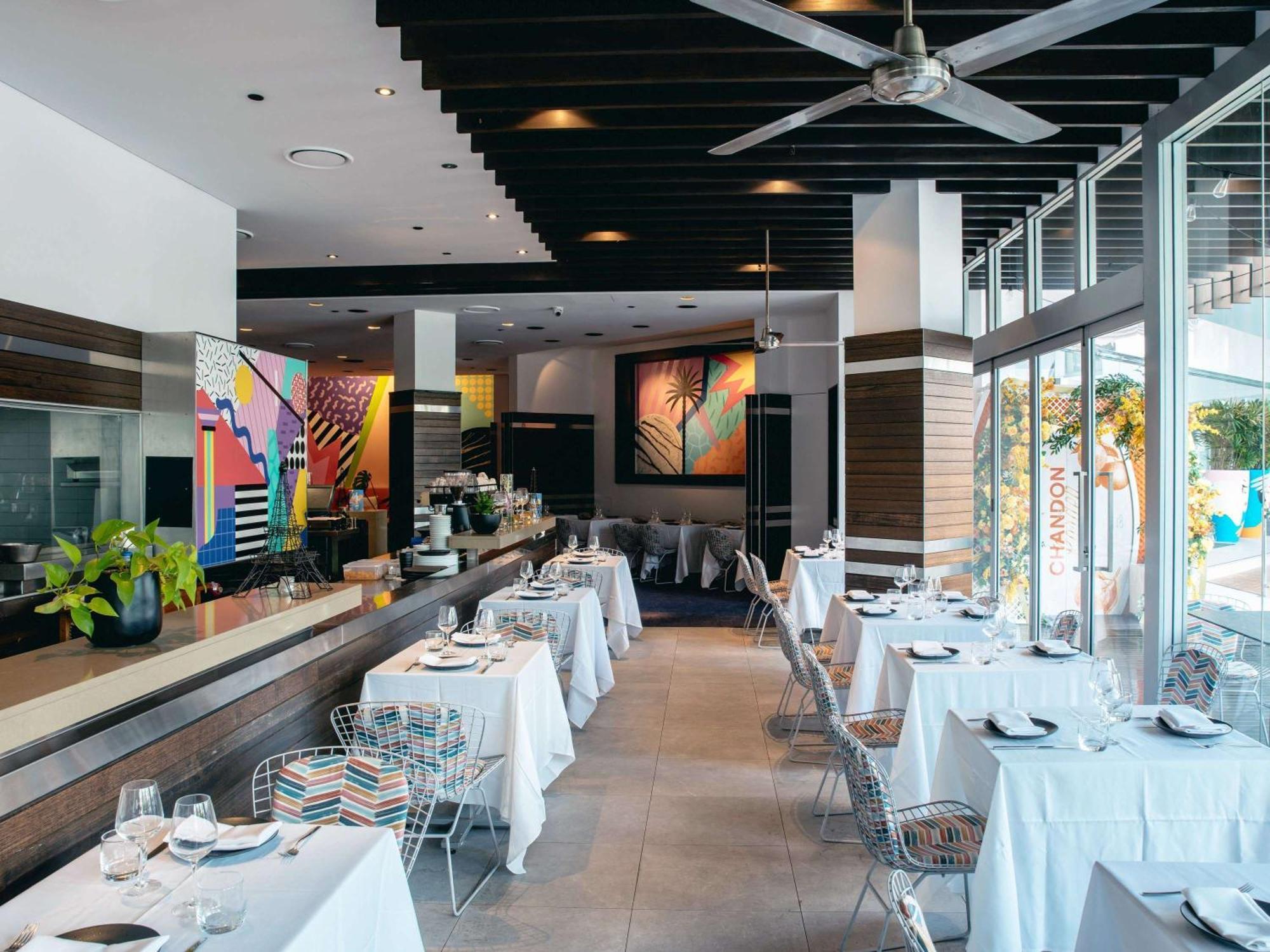 Sofitel Gold Coast Broadbeach Bagian luar foto Interior of the restaurant
