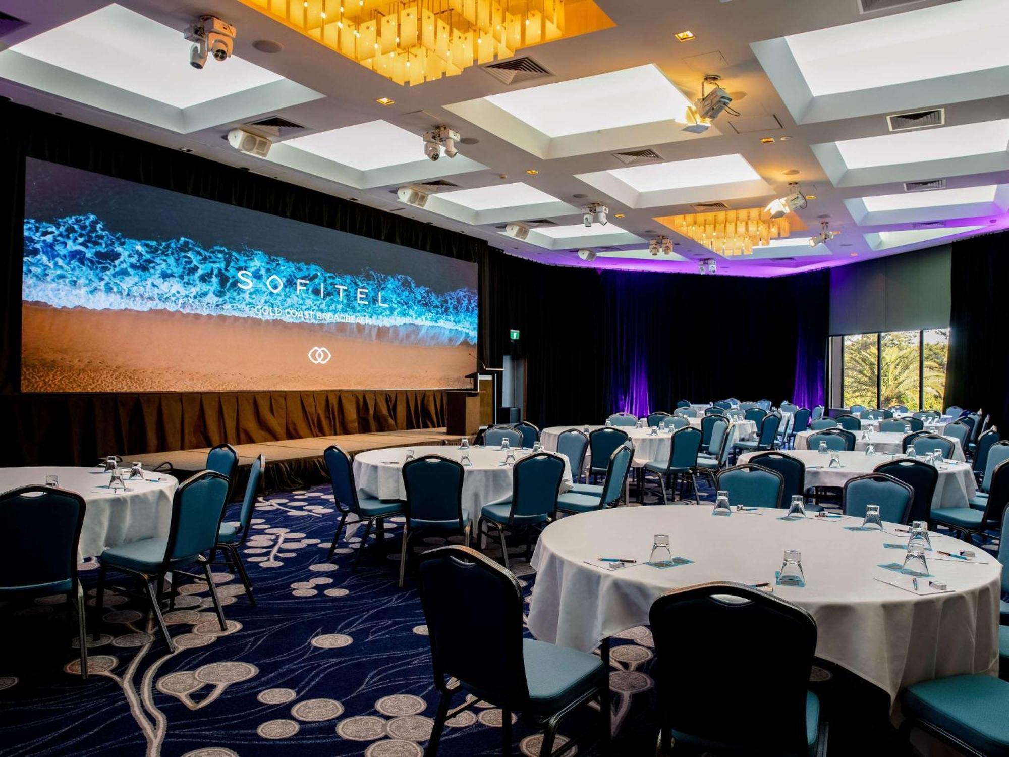 Sofitel Gold Coast Broadbeach Bagian luar foto The ballroom at the 2018 World Conference Centre