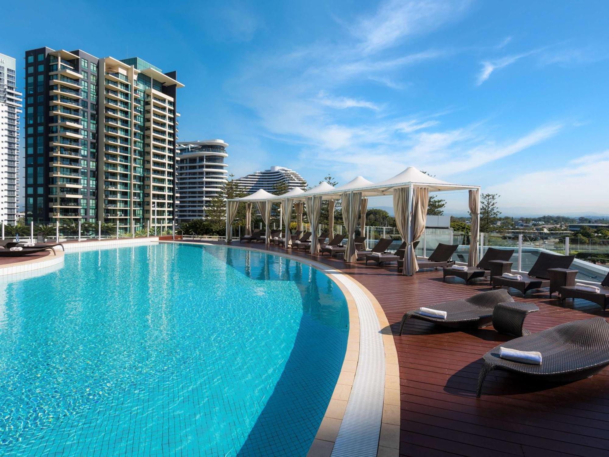 Sofitel Gold Coast Broadbeach Bagian luar foto Skyline Residences